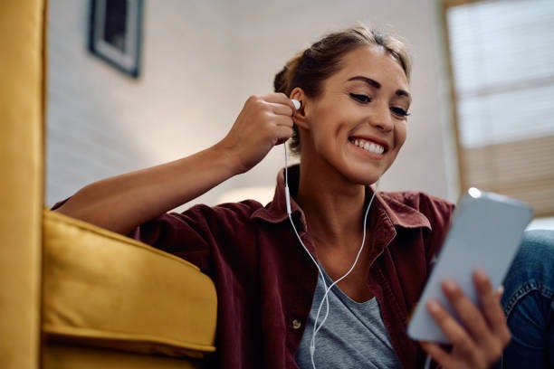 AI Translation Earbuds That Simplify Global Travel